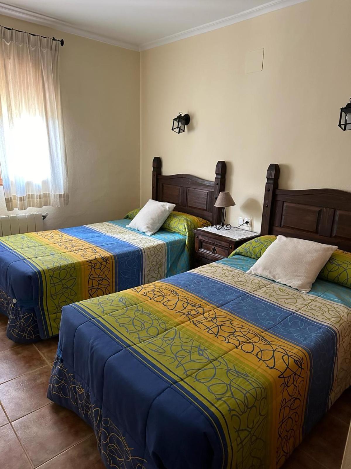 Casas Rurales Cerro Lobo Yeste Exterior photo